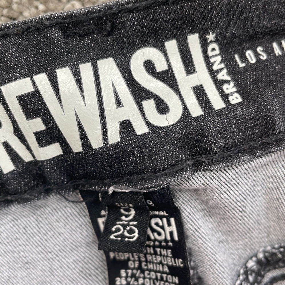 Rewash distressed skinny jeans. Size 9/29 high rise waist - Picture 3 of 4